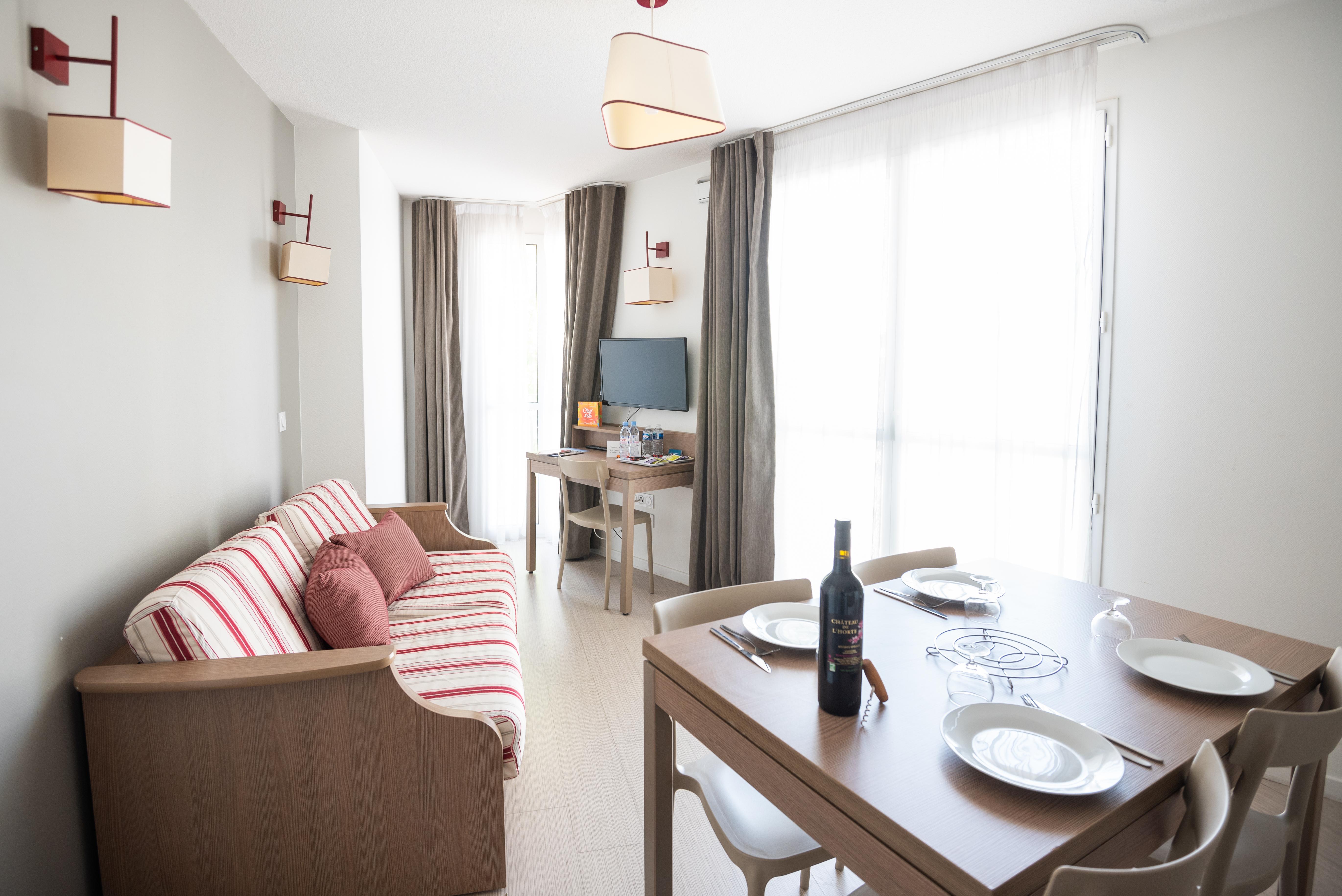 Zenitude Hotel-Residences Narbonne Centre Buitenkant foto