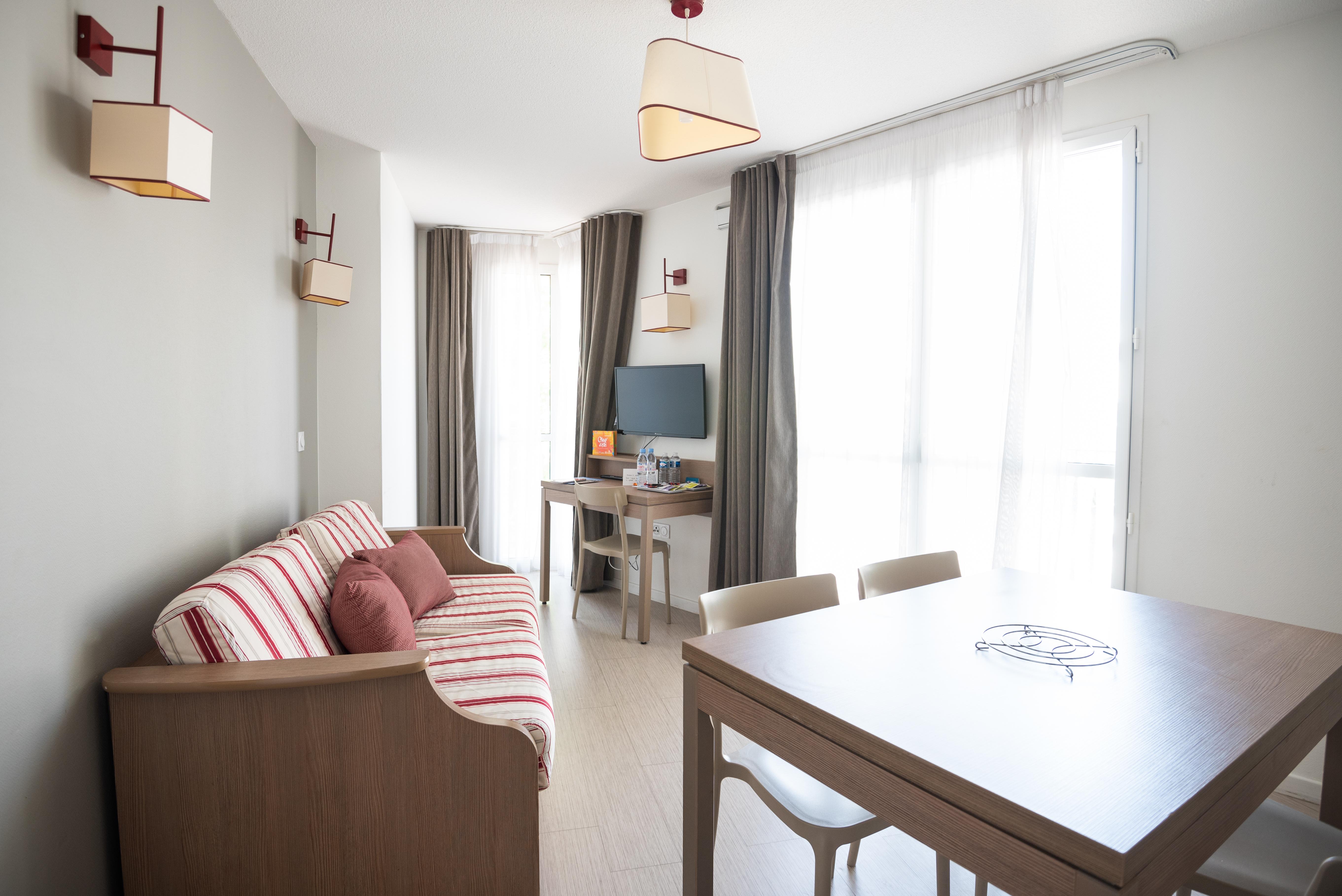 Zenitude Hotel-Residences Narbonne Centre Buitenkant foto